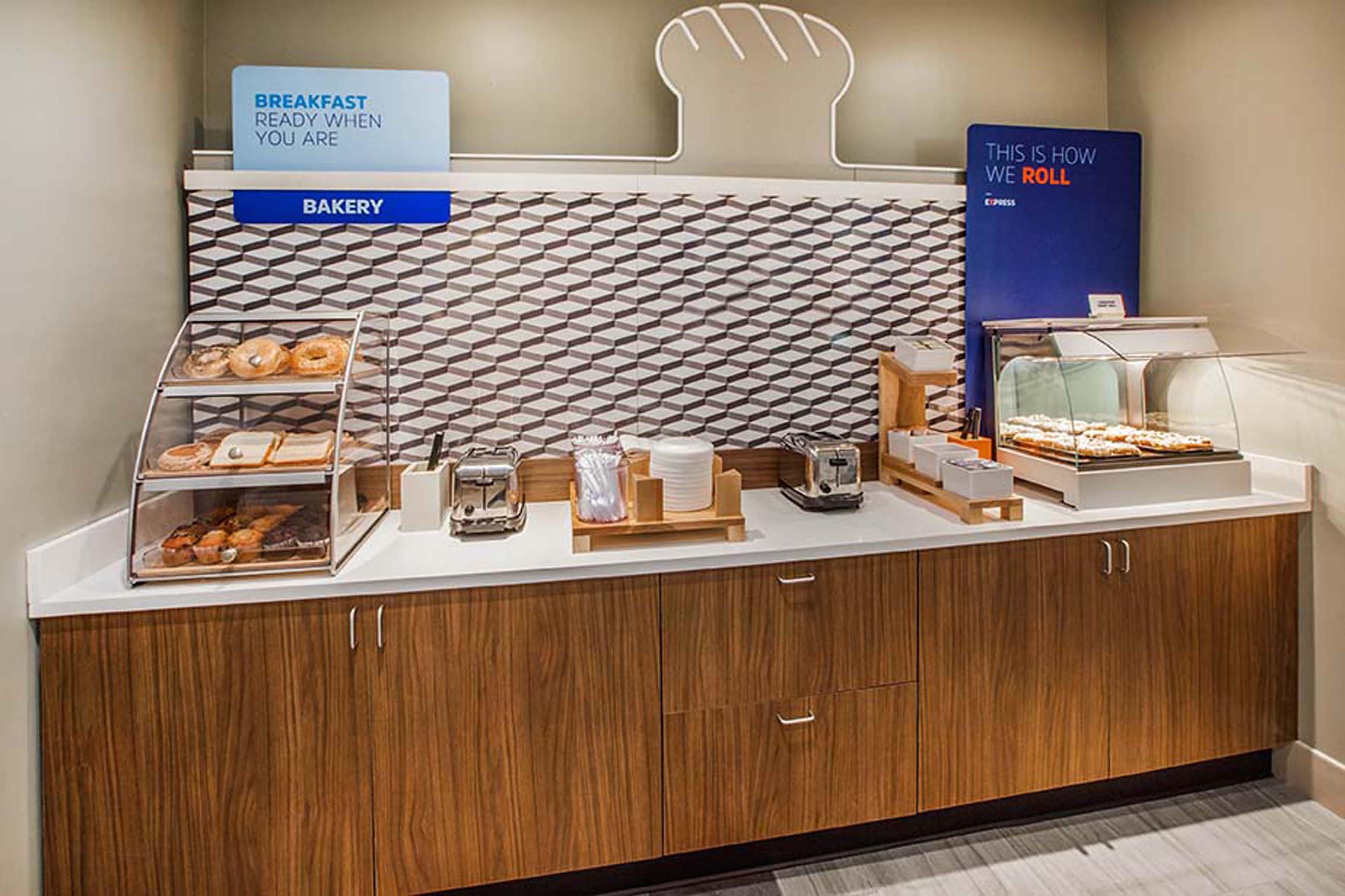 Holiday Inn Express & Suites Sioux Falls Southwest By Ihg Buitenkant foto